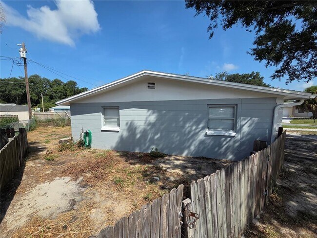 Building Photo - 4616 Irene Loop