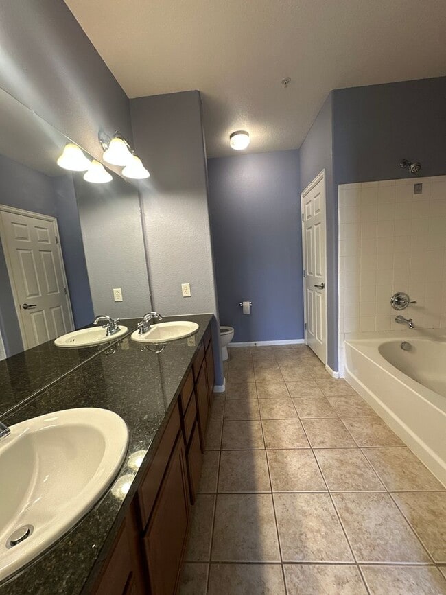 Building Photo - 1425 Blue Sky Cir
