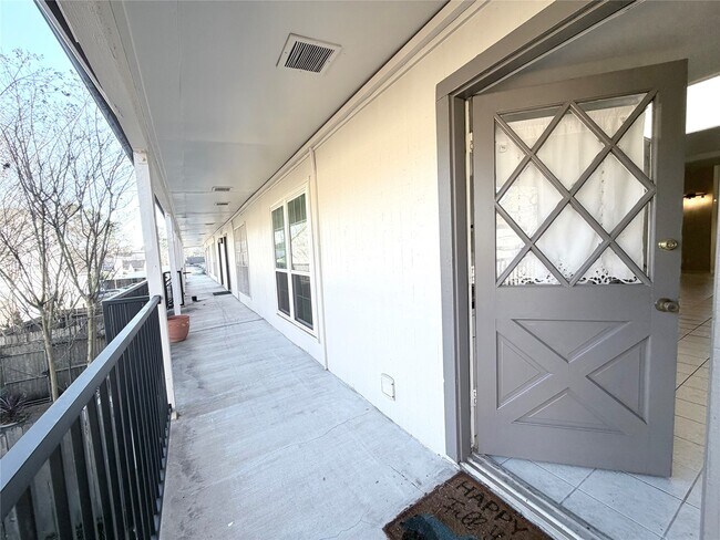 Building Photo - 12633 Memorial Dr