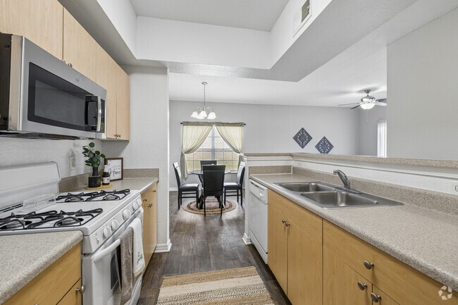 Interior Photo - Arbours at Silver Lake