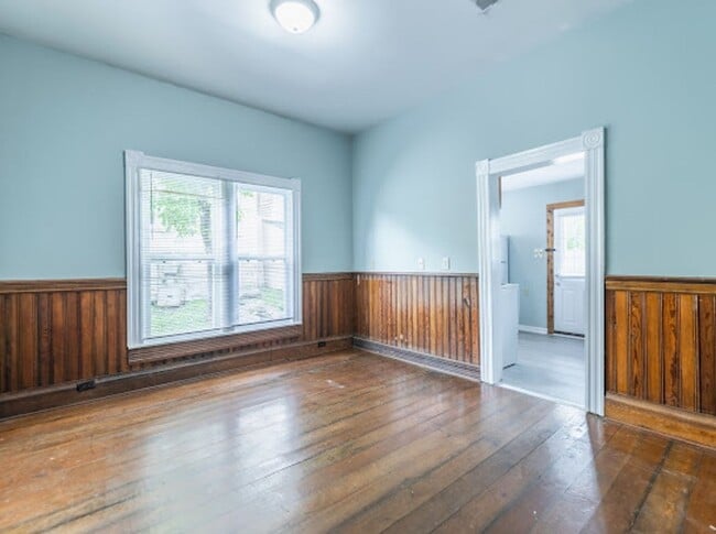 Building Photo - Three Bedroom Home Downtown Corbin, KY