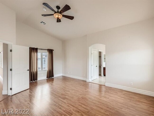 Building Photo - 1115 Aldenwood Ave