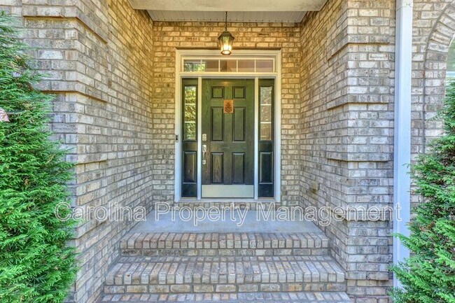 Building Photo - 181 Streamside Pl