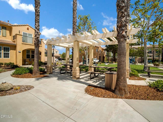 Building Photo - 2949 Palmera Ln