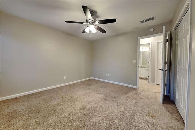 Building Photo - 4020 Hogans Mill Ln