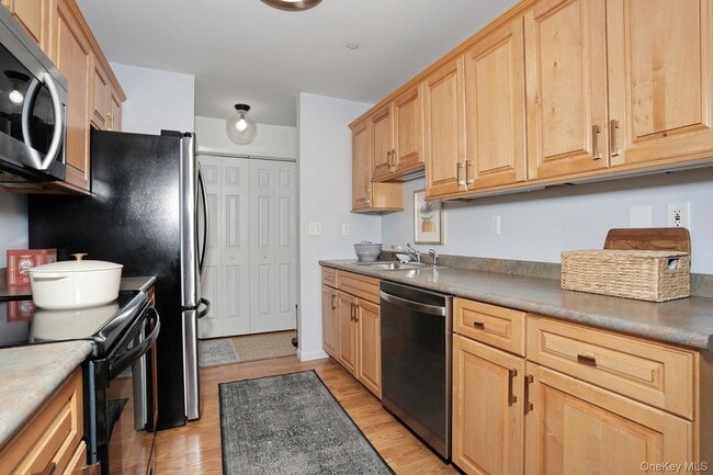 Building Photo - 174 Sierra Vista Ln