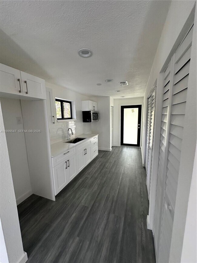 Building Photo - 3689 William Ave