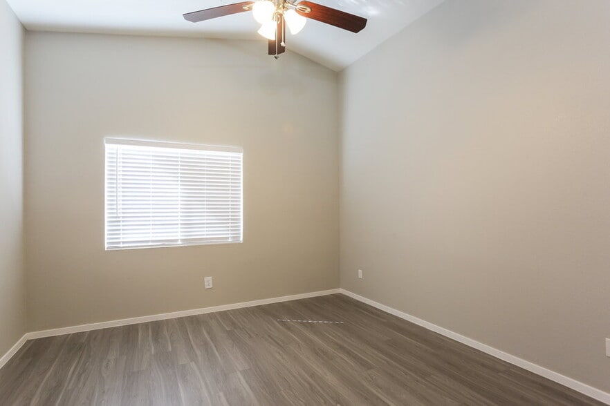 Building Photo - 3105 Macaroon Way