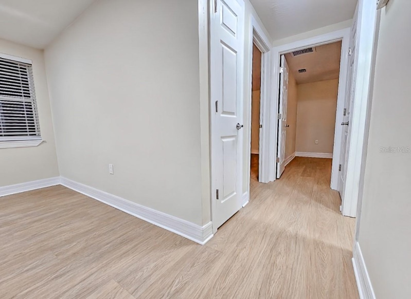 Building Photo - 8730 Sabal Way