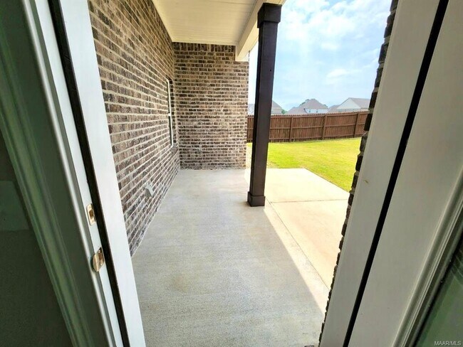 Building Photo - 8506 Melbourne Way