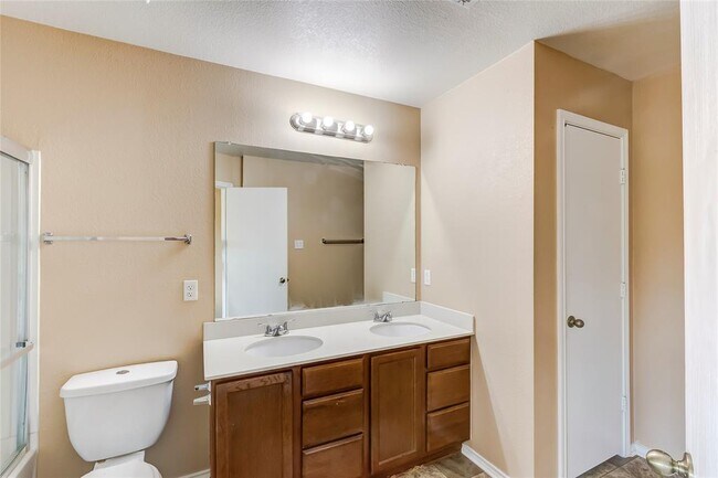 Building Photo - 9104 Single Bnd Trl