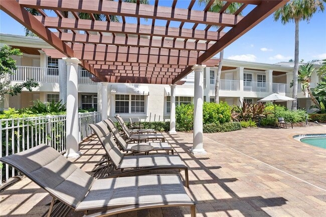 Building Photo - 3702 54th Dr W