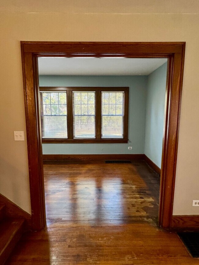 Building Photo - Charming 4-Bedroom Home in Private Setting