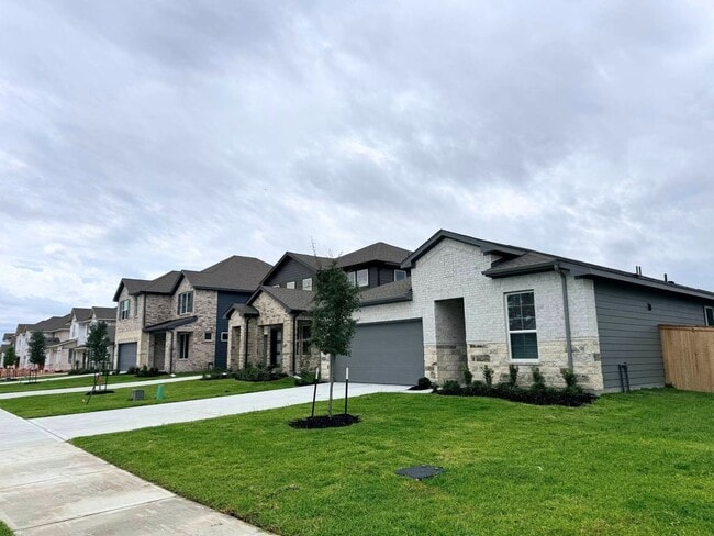 Building Photo - 16246 Parish Pointe Ct