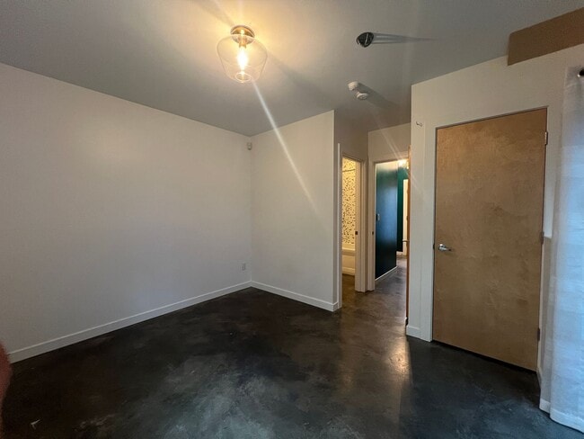 Building Photo - Beautiful Modern House near Columbia City in Seattle