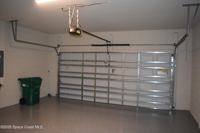 Building Photo - 5039 Sunnytime St