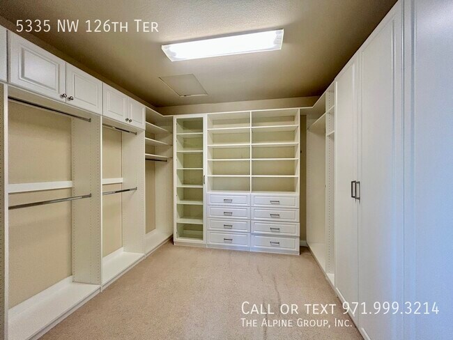 Building Photo - 5335 NW 126th Terrace