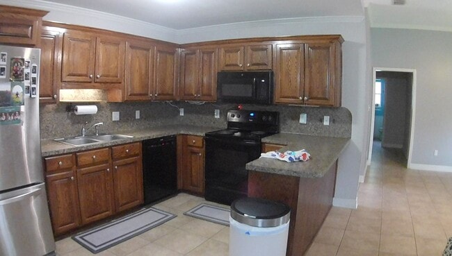 Building Photo - 708 Quiet Cove Cir