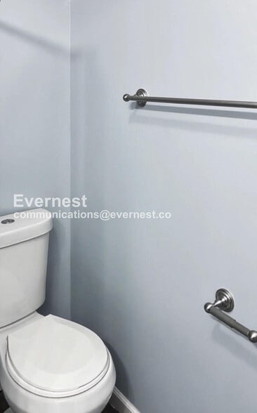 Building Photo - 1555 Myrtle Ave