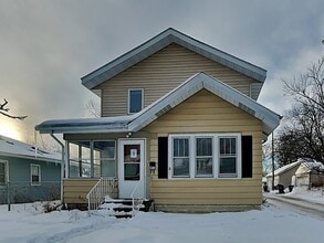 Building Photo - 891 Hazelwood St