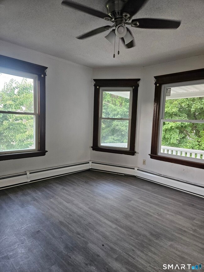 Building Photo - 48 Poplar St