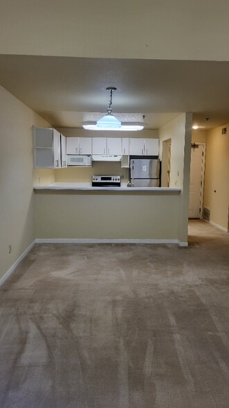Building Photo - 535 Pierce St