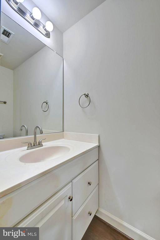 Building Photo - 14203 Plum Run Way