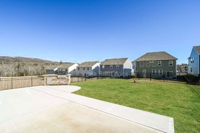 Building Photo - 6295 Fairfax Ct