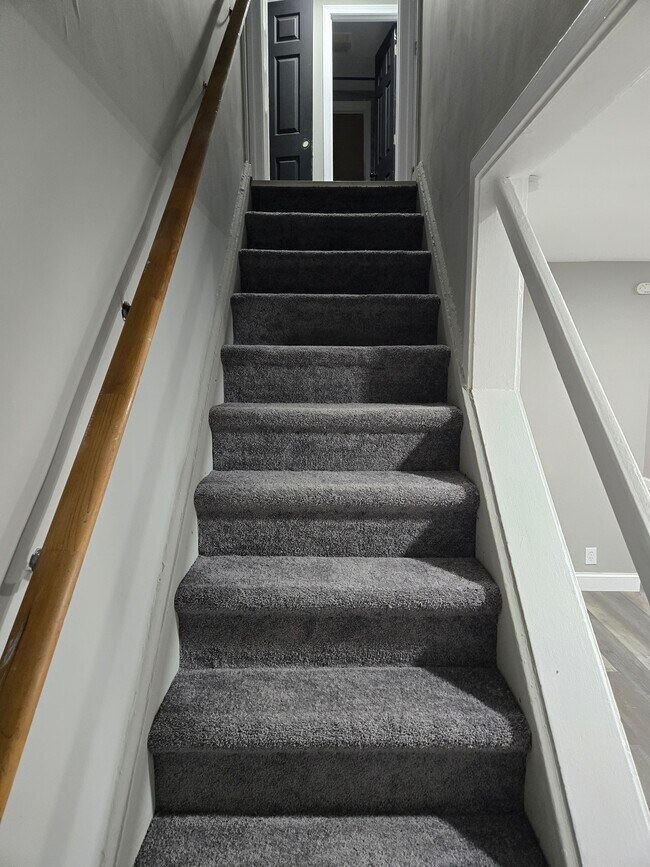 Building Photo - 56 Victory Dr