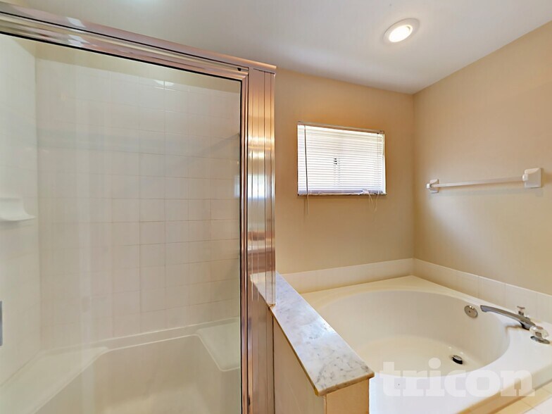 Building Photo - 10515 Walker Vista Dr