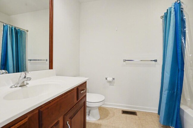 Building Photo - 5050 Mendenhall Dr.