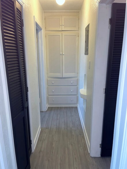 Hallway - 666 Quincy Ave