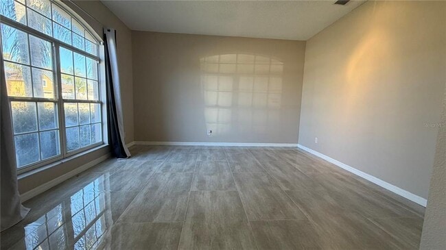 Building Photo - 2661 Plumberry Ave