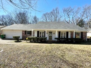 Building Photo - 3 Bed 2 Bath Home for Rent in Ridgeland!