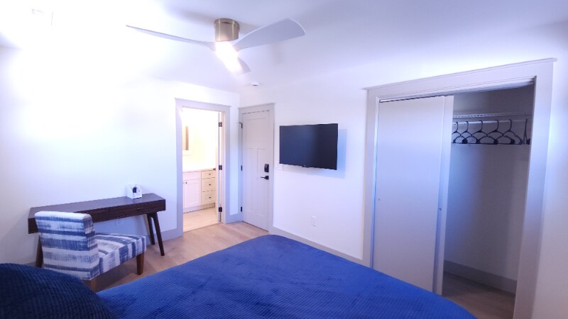 Building Photo - 1704 S Forest Dr