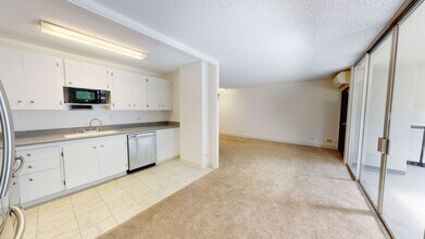 Building Photo - 2BD/2BA/1PRKG at The Barclay in Makiki, Ho...