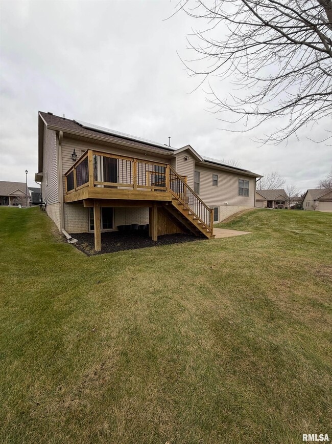 Building Photo - 2625 E 56th Ct