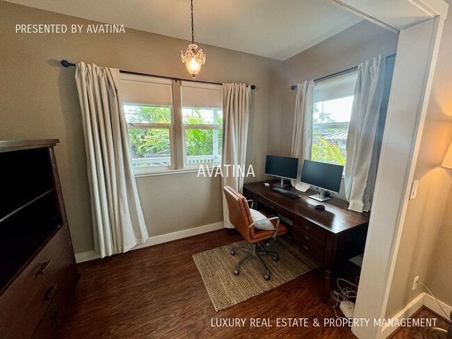 Building Photo - 249 N Kainalu Dr