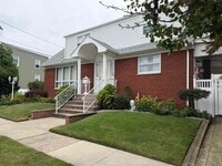 Building Photo - 654 Chase Ave