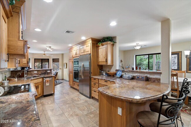 Building Photo - 25409 N Quail Haven Dr