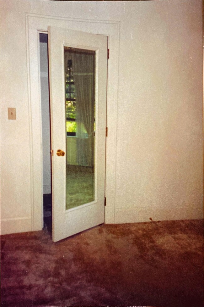 apt 5 - 1537 S Water St