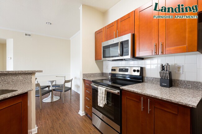 Building Photo - 901 Lakeside Cir