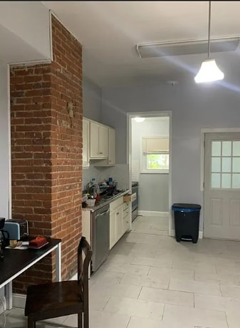 Building Photo - 121 Murray St