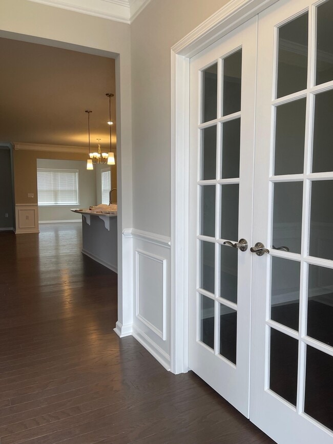 Building Photo - 2195 Fox Chapel Pl