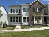 Building Photo - Townhouse in Saratoga Springs
