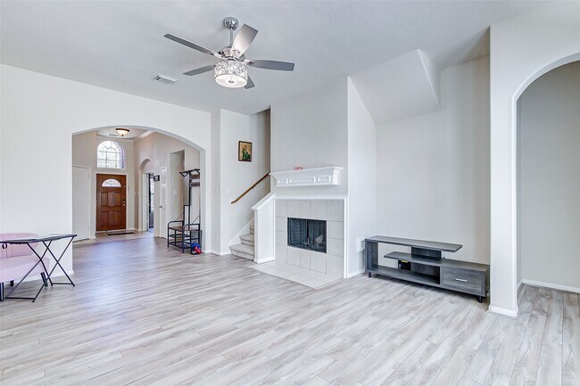 Building Photo - 12619 Colony Hill Ln