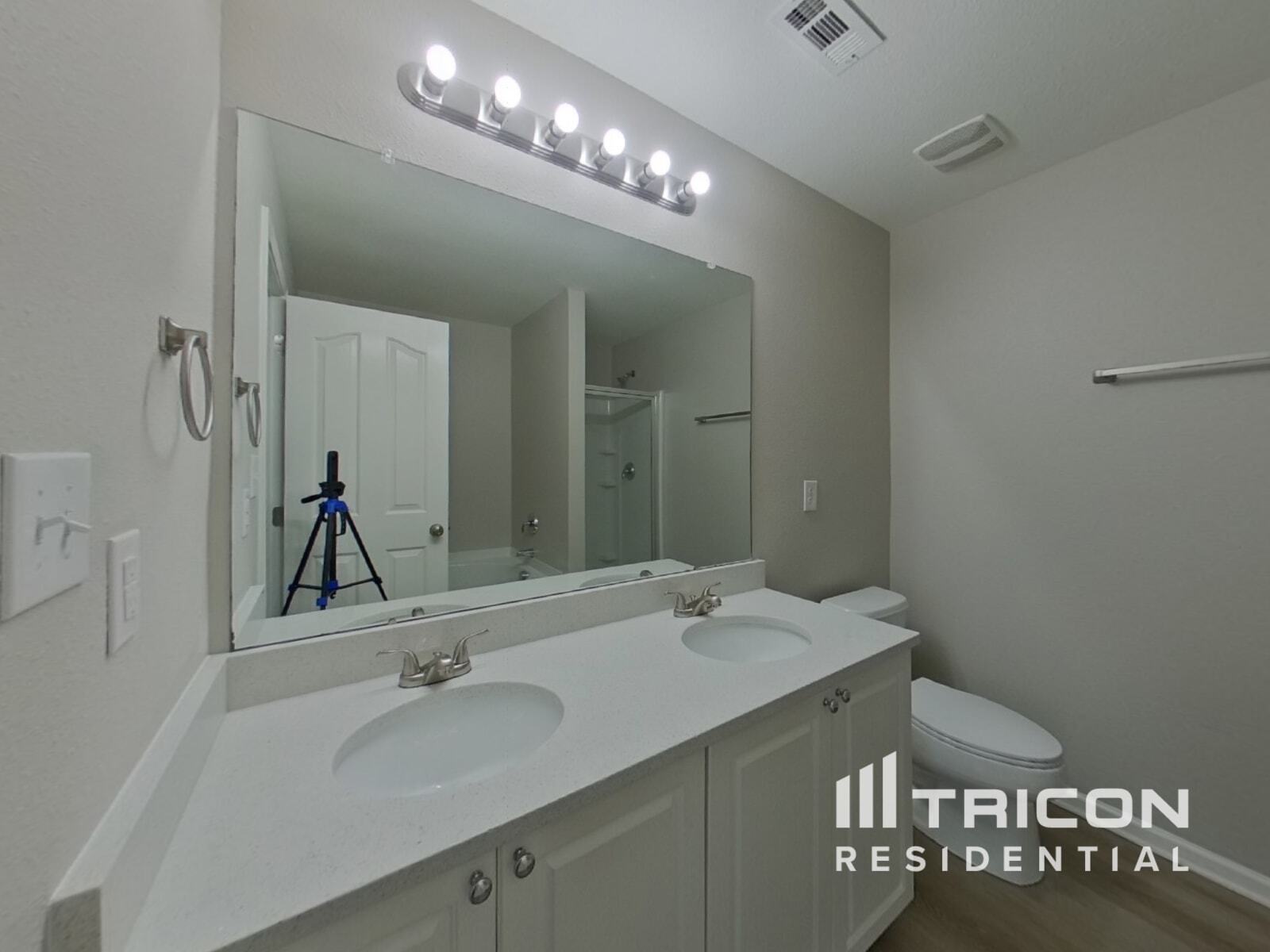 Building Photo - 4837 Autumn Oak Dr