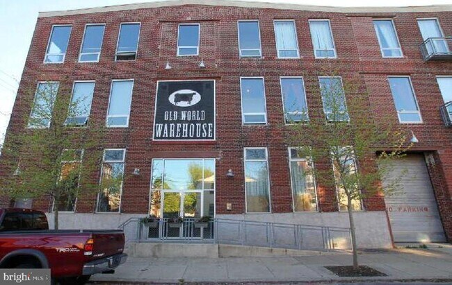 Building Photo - 1100 Shackamaxon St