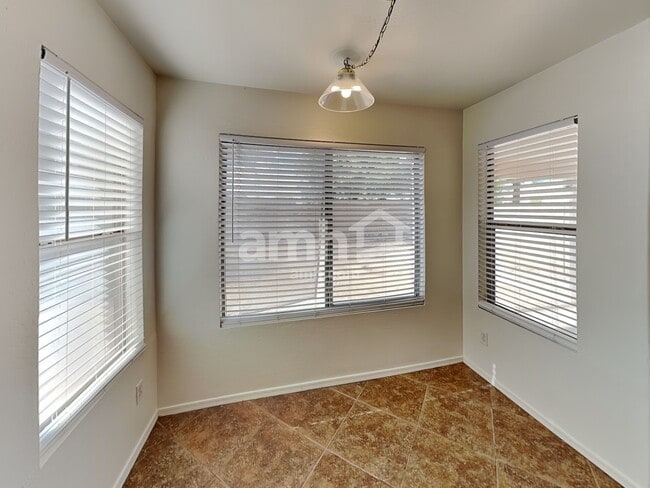 Building Photo - 15030 N 150th Ln