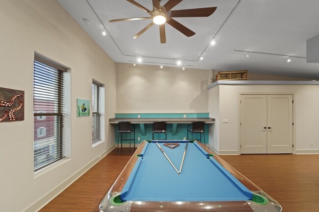 Building Photo - 334 Broad St